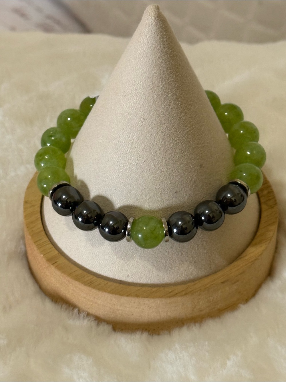 🆕 Green Peridot and Hematite Stretch Bracelet - Unisex 10mm Crystal beads